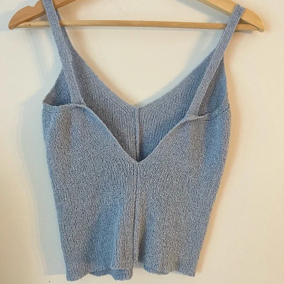 Summer top - Picture 2 of 3